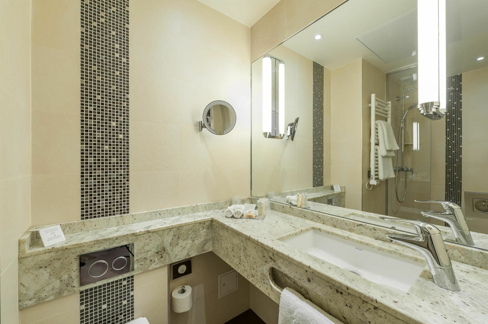 Western Sydney Opera Hotel París